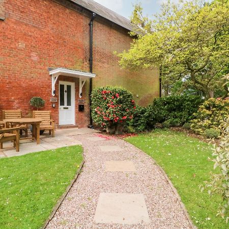 Carriage House Villa Macclesfield Exterior photo