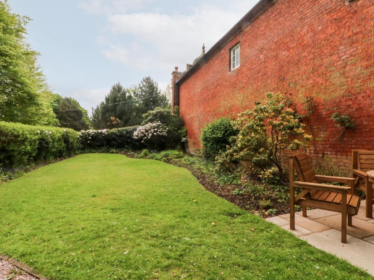 Carriage House Villa Macclesfield Exterior photo